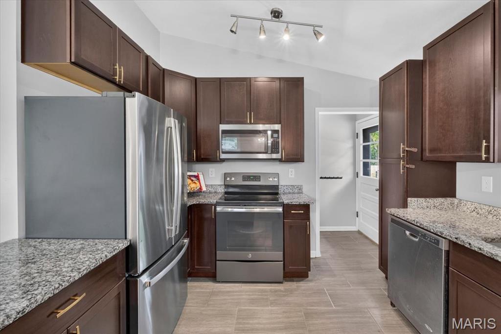 Oak Crest 2 - Residential