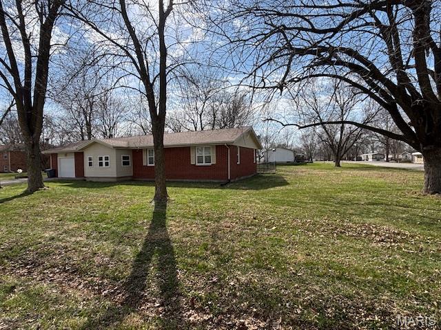 Beautiful Home Near Mark Twain Lake – 733 Easy Street, Monroe City, MO

Welcome to this charming and well-appointed home in the heart of Monroe County! Located at 733 Easy Street in Monroe City, this 3-bedroom, 2-bathroom property offers comfort, style, and outdoor space—all just a short drive from Mark Twain Lake.

Home Highlights:

3 spacious bedrooms & 2 full bathrooms
Gorgeous kitchen featuring a large center island—perfect for cooking & gathering
Inviting wall colors throughout for a warm, welcoming feel
Brand new luxury vinyl plank flooring
Attached garage for convenience

Outdoor Features:

Large backyard with mature trees providing shade and privacy
Covered deck—ideal for relaxing or entertaining
Durable black chain-link fence
RV hookup for added flexibility with your visiting guests

Location Perks:
Enjoy peaceful small-town living with quick access to Mark Twain Lake—perfect for boating, fishing, and weekend getaways.

Schedule your showing today!

This home offers the perfect mix of comfort, convenience, and outdoor lifestyle—don’t miss your chance to make it yours!
See it! Love it! Own it!