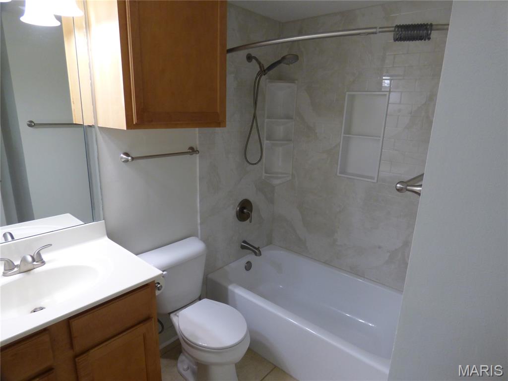 Waterman 04 Condo - Residential