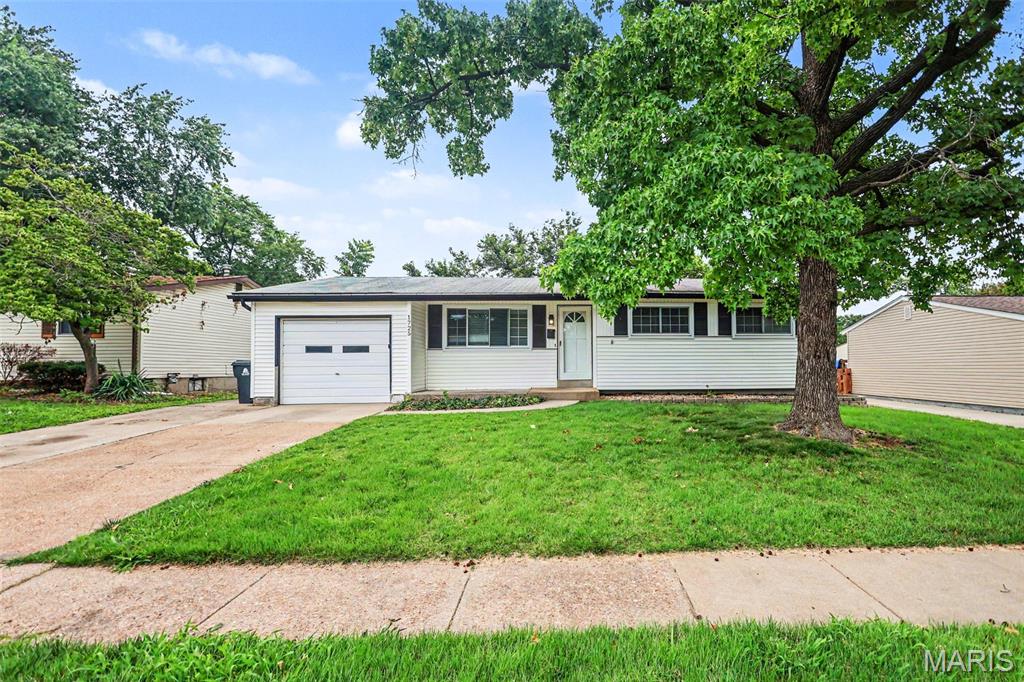 This exceptional 3-bedroom, 2-bathroom ranch-style home is in pristine, move-in ready condition, offering an incredible layout that efficiently expands your usable living space. Enjoy the absolute ease of main-level living with three comfortable bedrooms and an upgraded kitchen beautifully outfitted with premium granite countertops and a sleek suite of stainless steel appliances. A true highlight of this property is the finished basement, which boasts a recreation room perfect for a cozy home theater, game space, or private office, alongside a highly convenient attached full bathroom. Complete with an attached 1-car garage providing secure parking and excellent extra storage, this turn-key residence offers the perfect blend of single-story convenience and extra lower-level functionality without the hassle of immediate renovations.