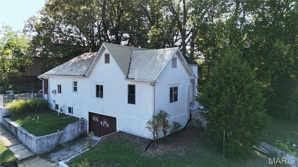 Handyman Special!  3 Bedroom, 2 Bath with unfinished basement has the unlimited potential.  Cash/Conventional only