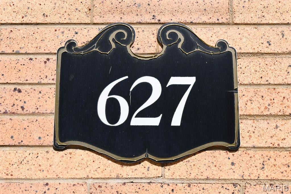 Del-Clare Condo - Residential