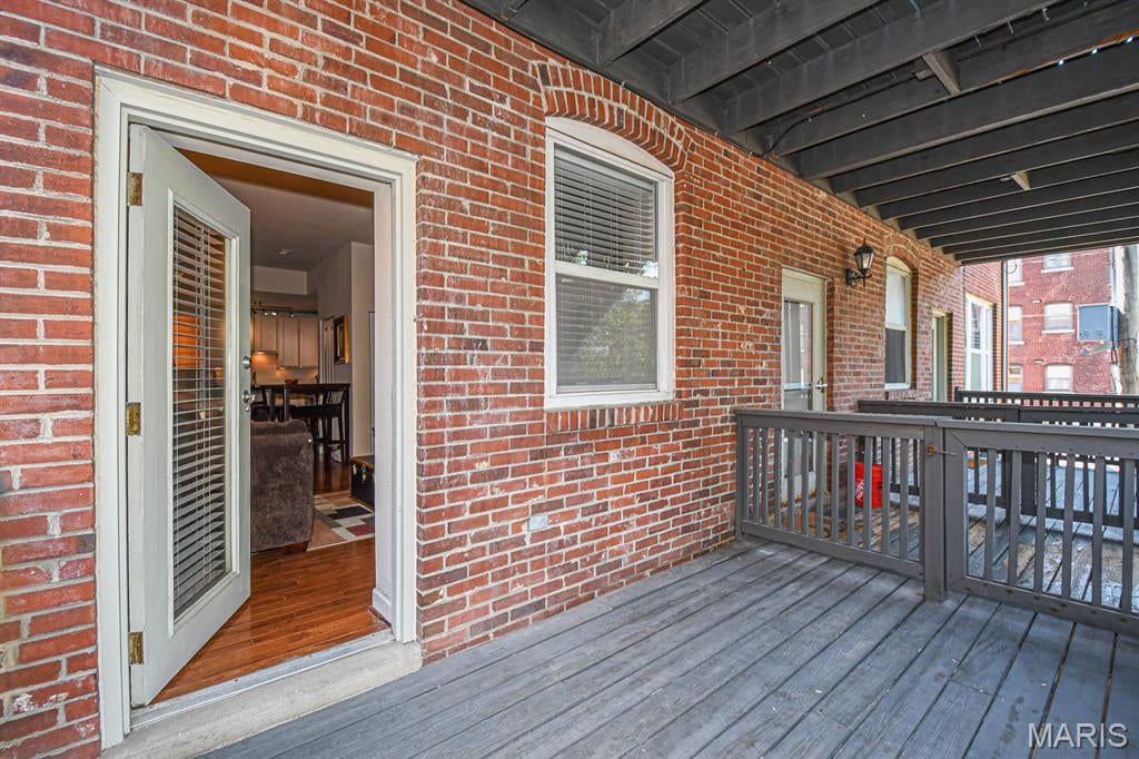 Del-Clare Condo - Residential