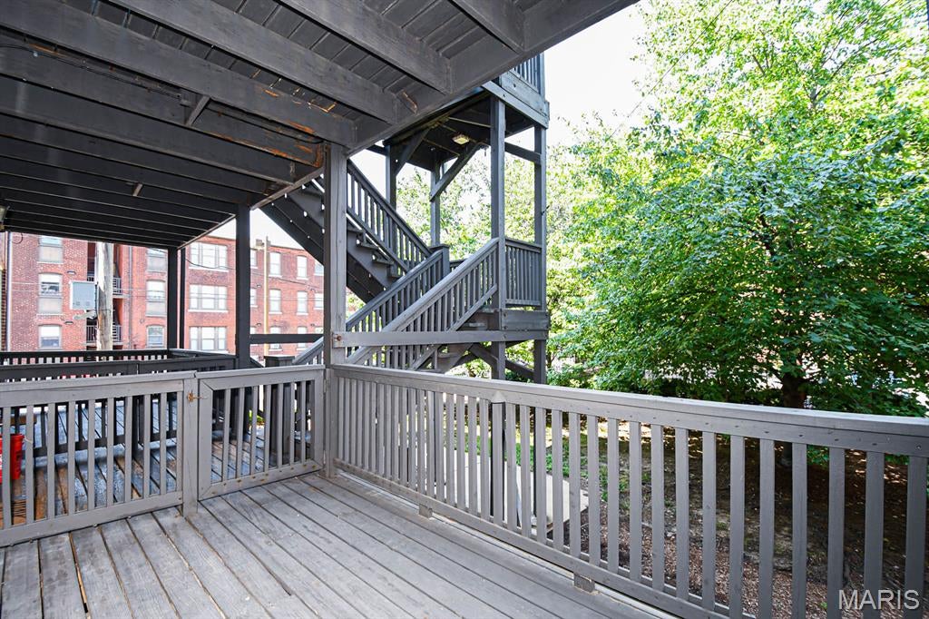 Del-Clare Condo - Residential