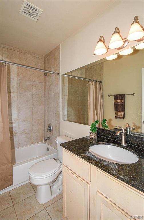 Del-Clare Condo - Residential