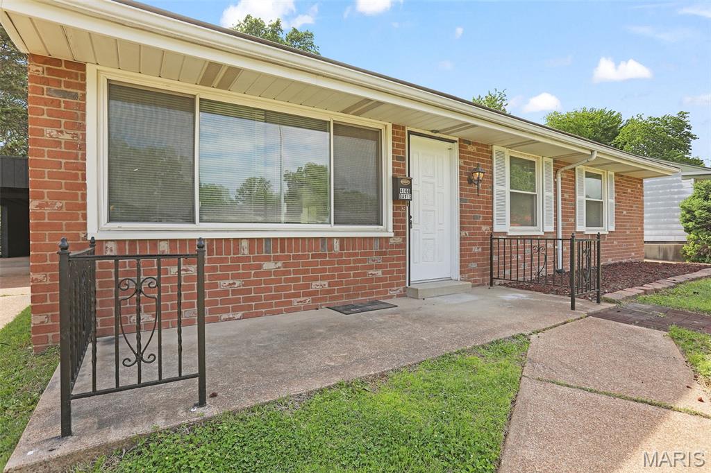 Carondelet Gardens 03 - Residential Lease