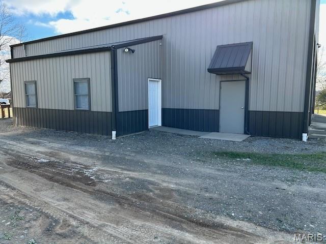 0000 - Commercial Sale