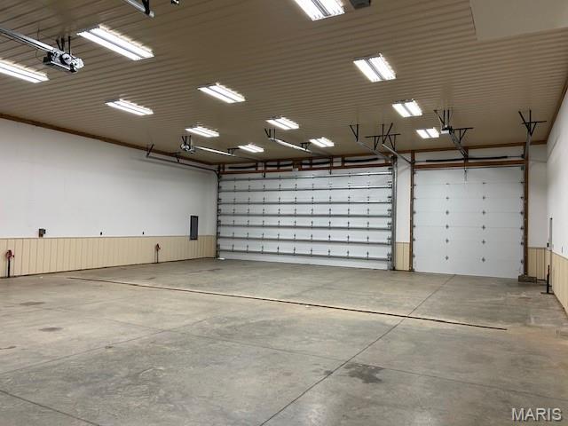 0000 - Commercial Sale
