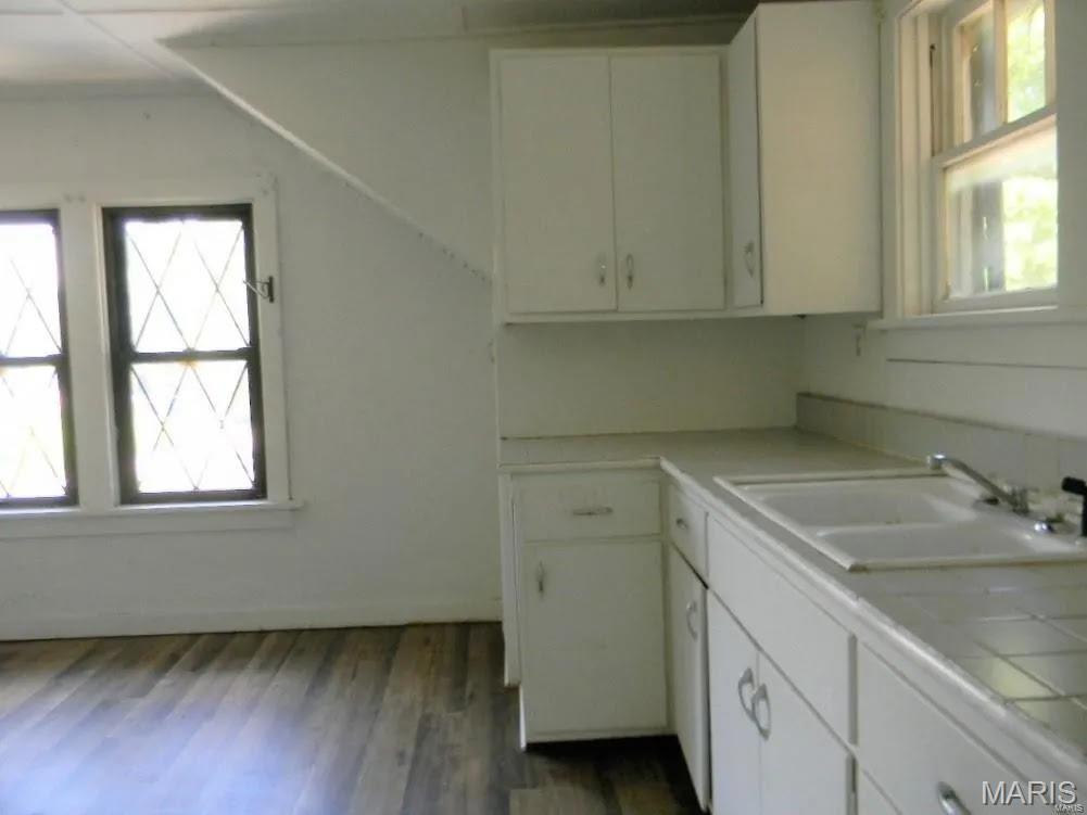 A B Cardwells - Residential