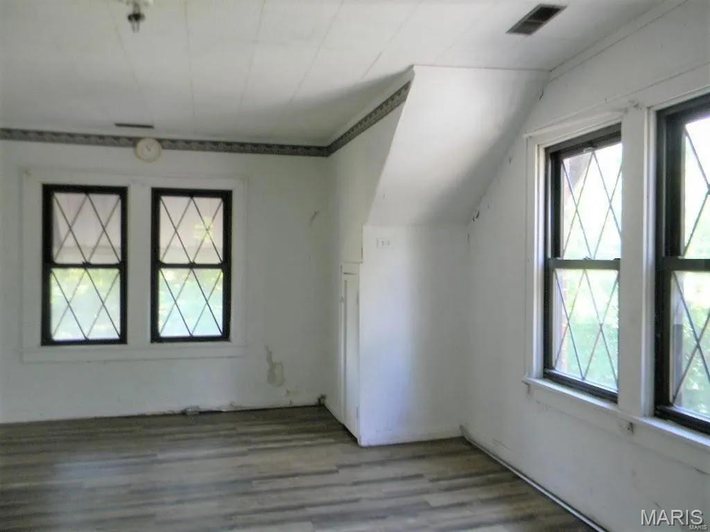 A B Cardwells - Residential