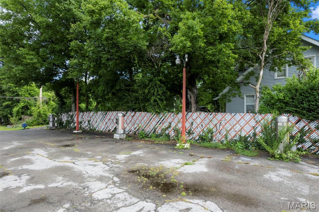 West End Place Add - Commercial Sale