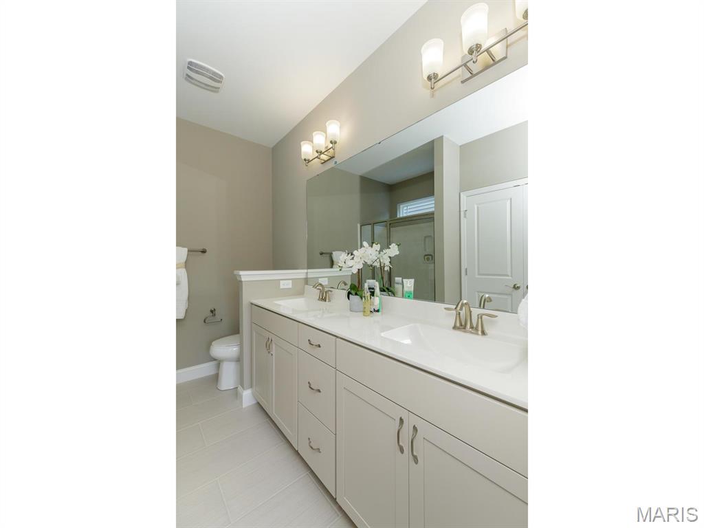 The Pointe @ Brightleaf Orchard Villas - Residential