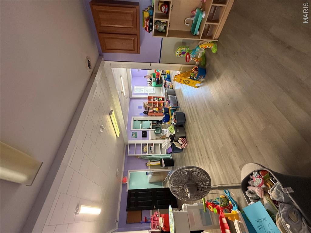 Airport Heights - Commercial Sale