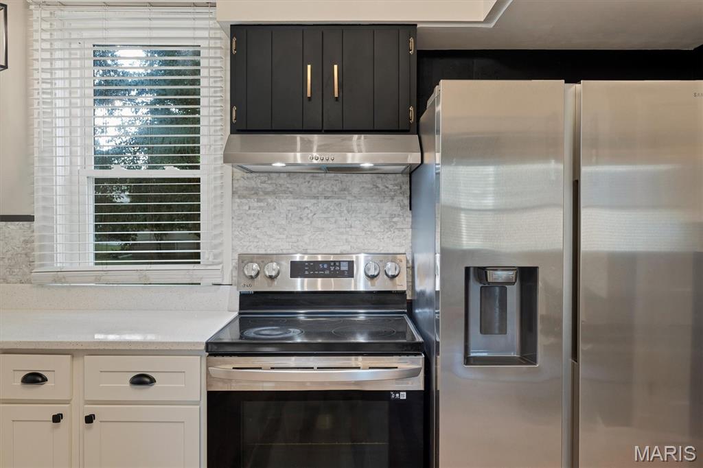 Country Club Add To Normandy Park - Residential