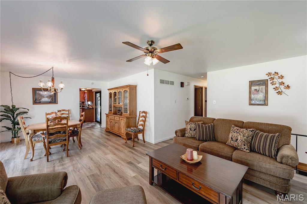 Village Jefferson 01 - Residential