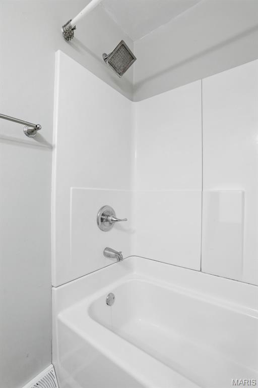 Eighth Montclare - Residential