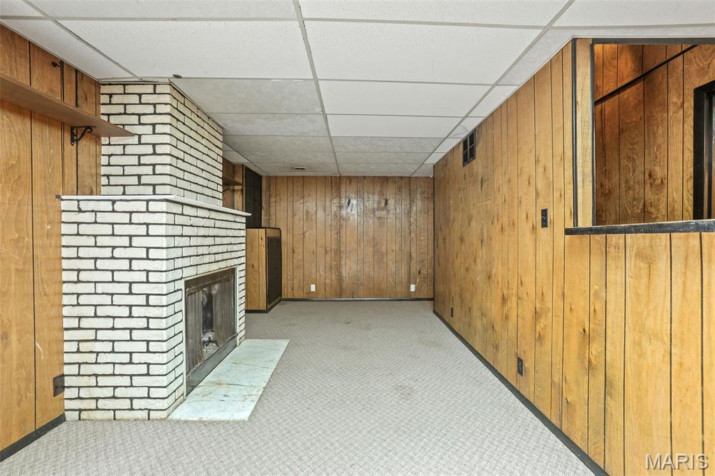 Eighth Montclare - Residential