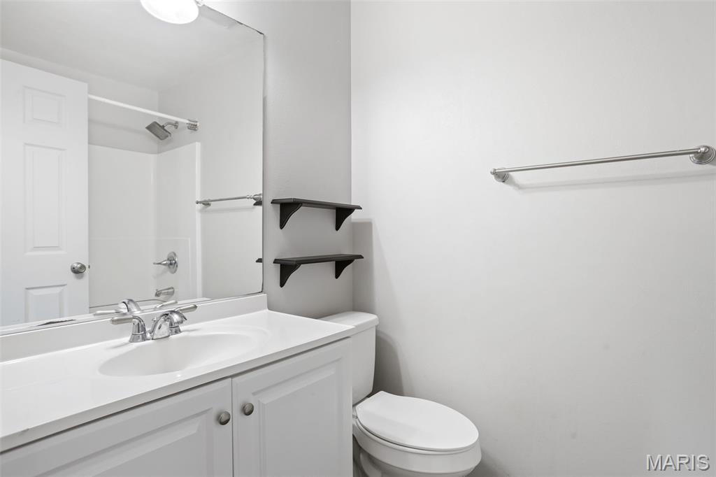 Eighth Montclare - Residential