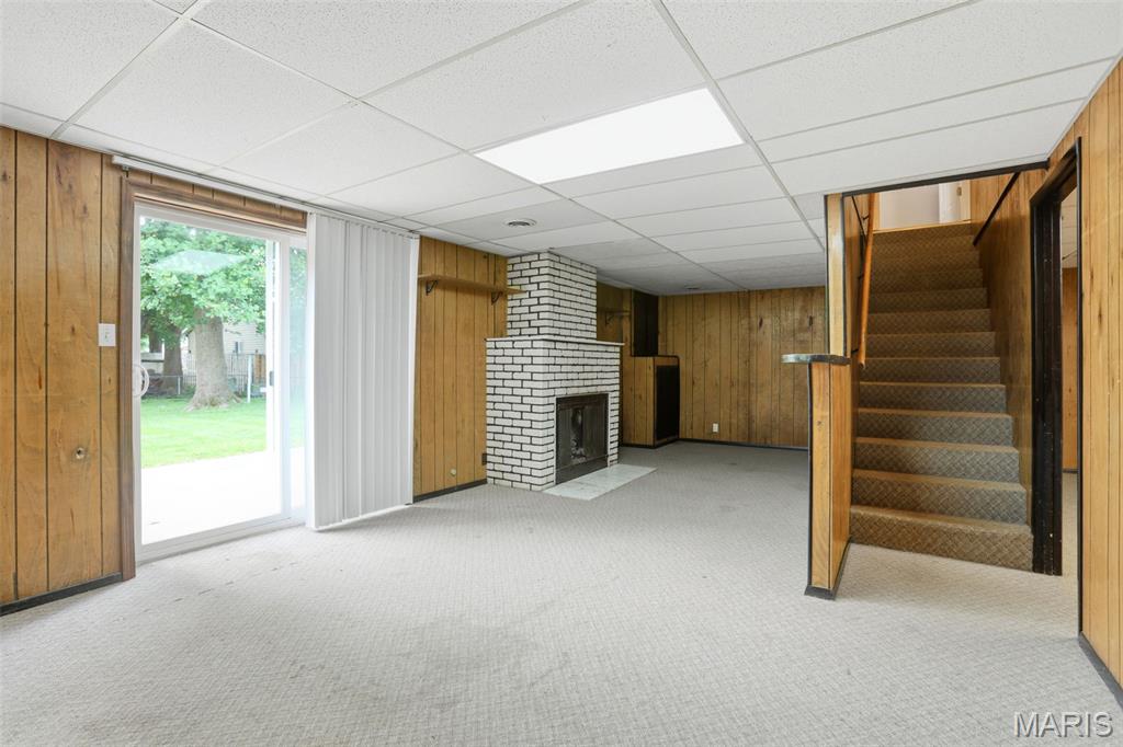 Eighth Montclare - Residential