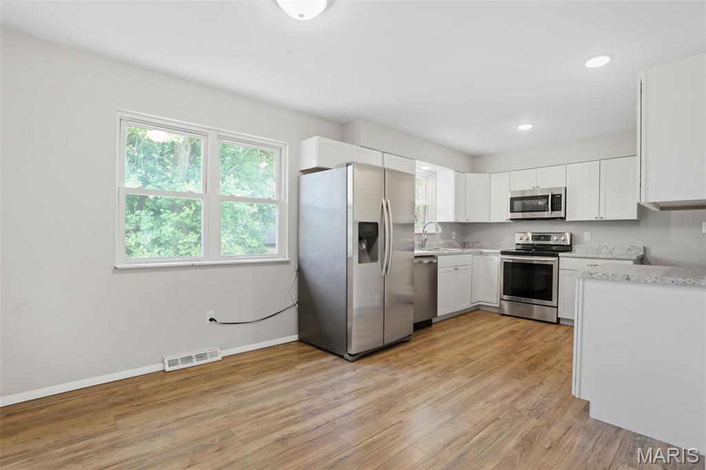 Eighth Montclare - Residential