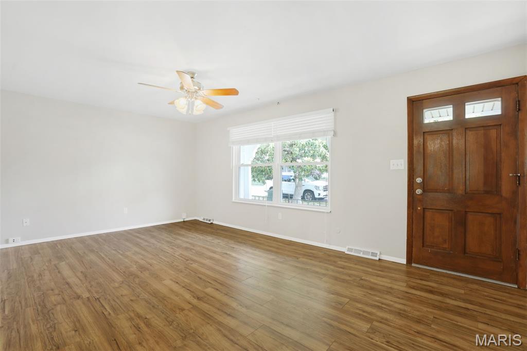 Eighth Montclare - Residential