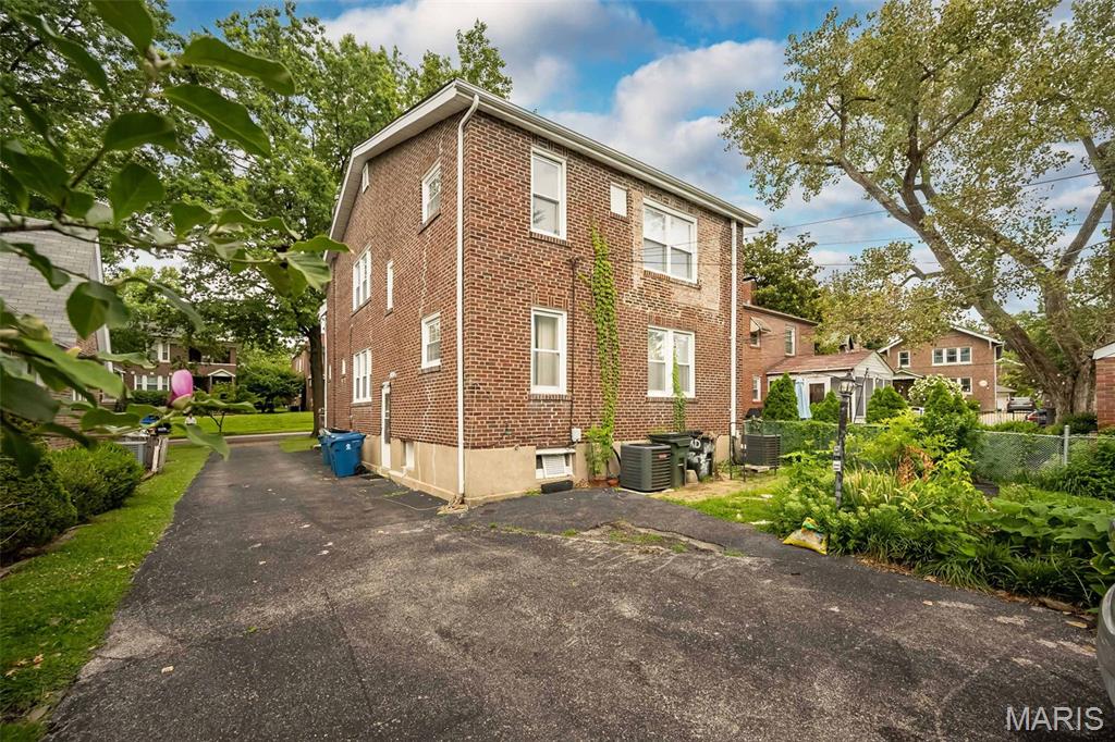 Westmoor Park 1 - Residential Income