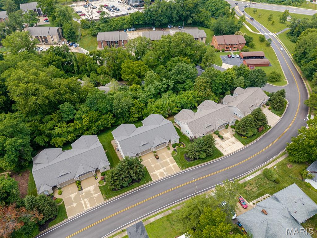 Pinebrook Villas Condo - Residential