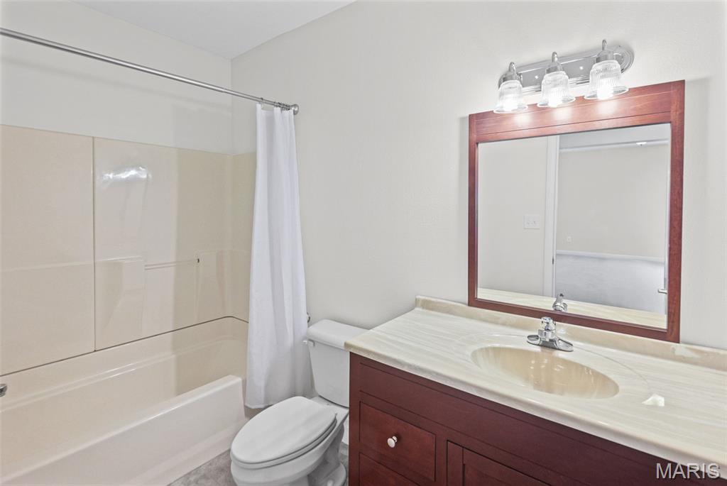 Pinebrook Villas Condo - Residential