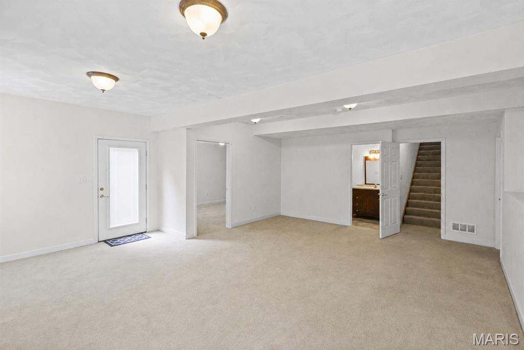 Pinebrook Villas Condo - Residential