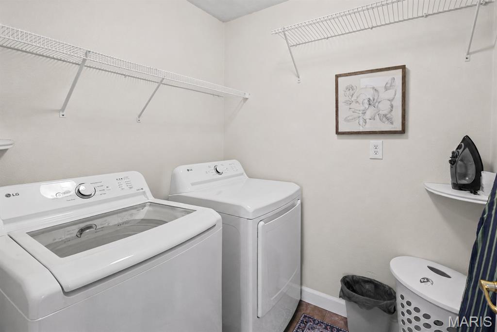 Pinebrook Villas Condo - Residential