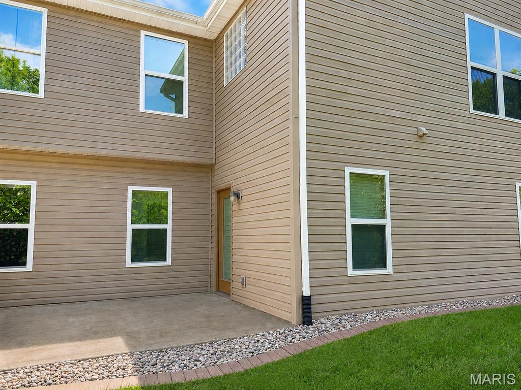 Pinebrook Villas Condo - Residential