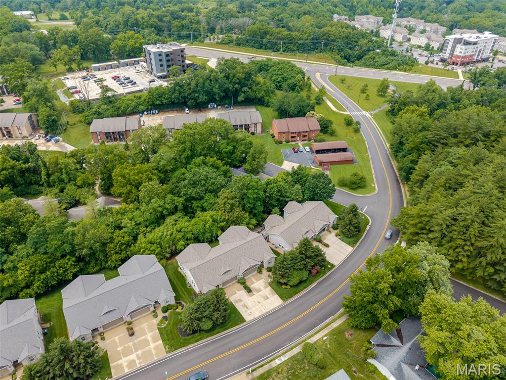 Pinebrook Villas Condo - Residential