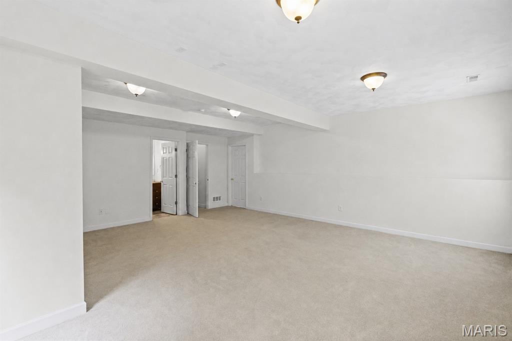 Pinebrook Villas Condo - Residential