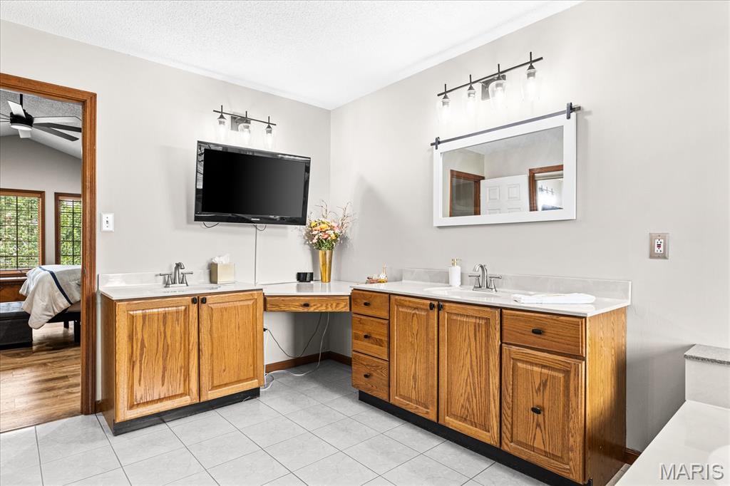 Woodridge Estates 5th Add - Residential