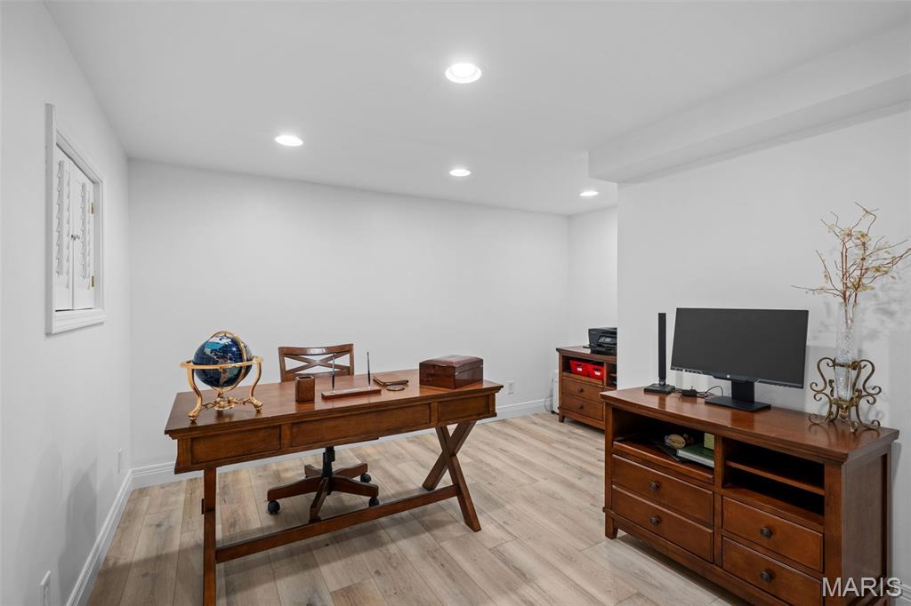 Baywood Villages Condominiums - Residential