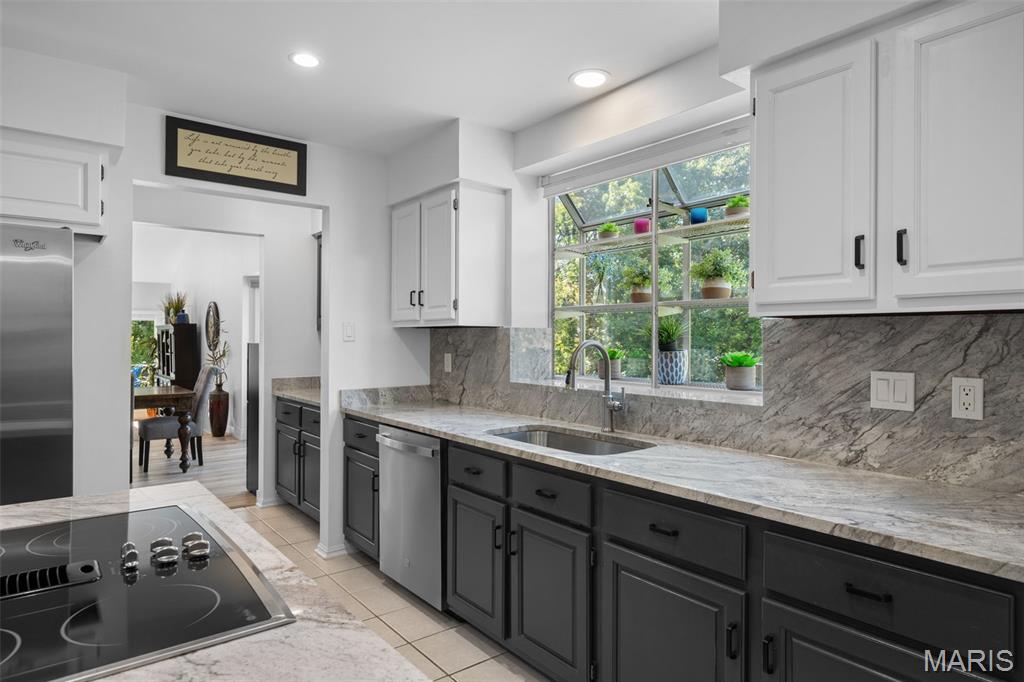 Baywood Villages Condominiums - Residential