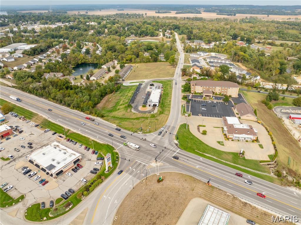 Willows At The Lake - Commercial Sale
