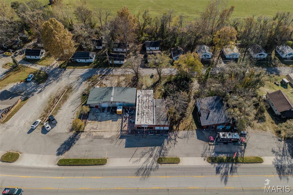 Bell-Wyrick Sub - Commercial Sale