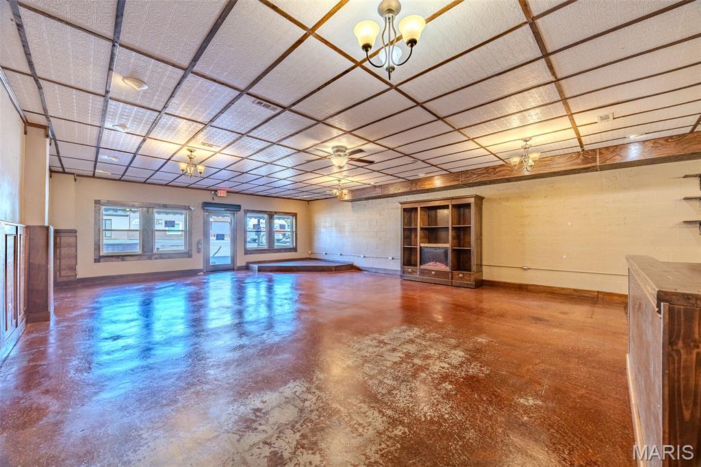 Bell-Wyrick Sub - Commercial Sale