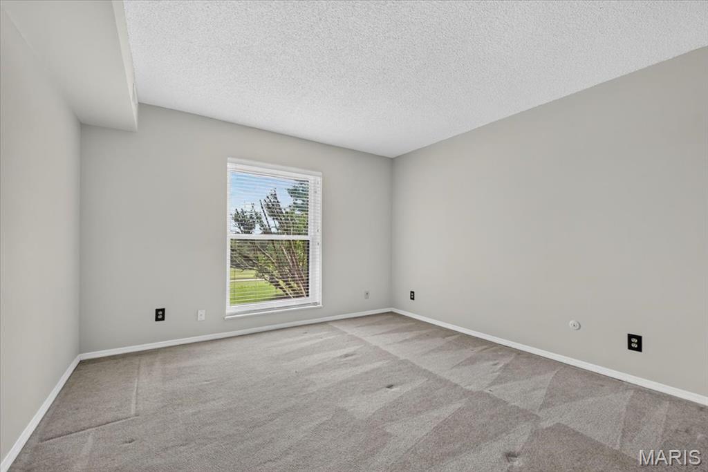 Golfview On The Green Ph Iii - Residential