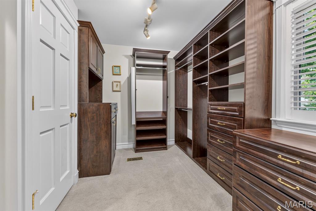 Algonquin Estates - Residential
