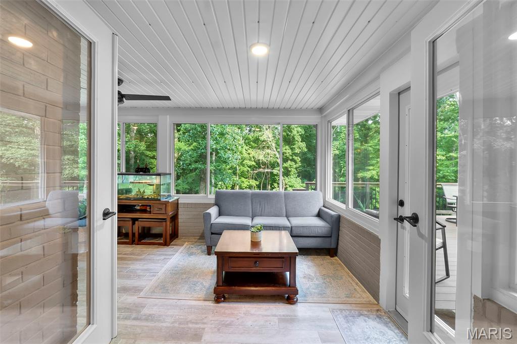 Chateau Oaks - Residential