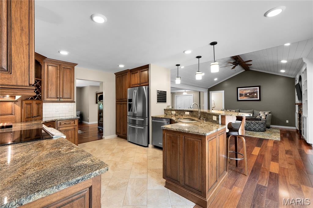 Chateau Oaks - Residential