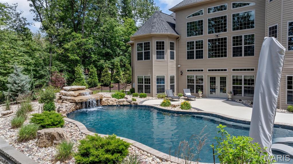 Crown Pointe Farms - Residential