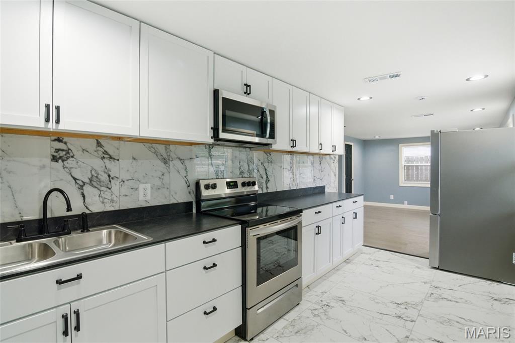 Miracle Manor 2nd Add - Residential