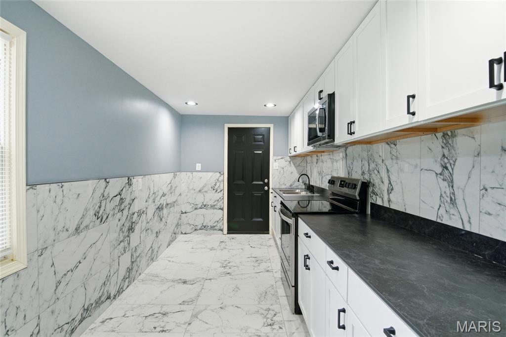 Miracle Manor 2nd Add - Residential