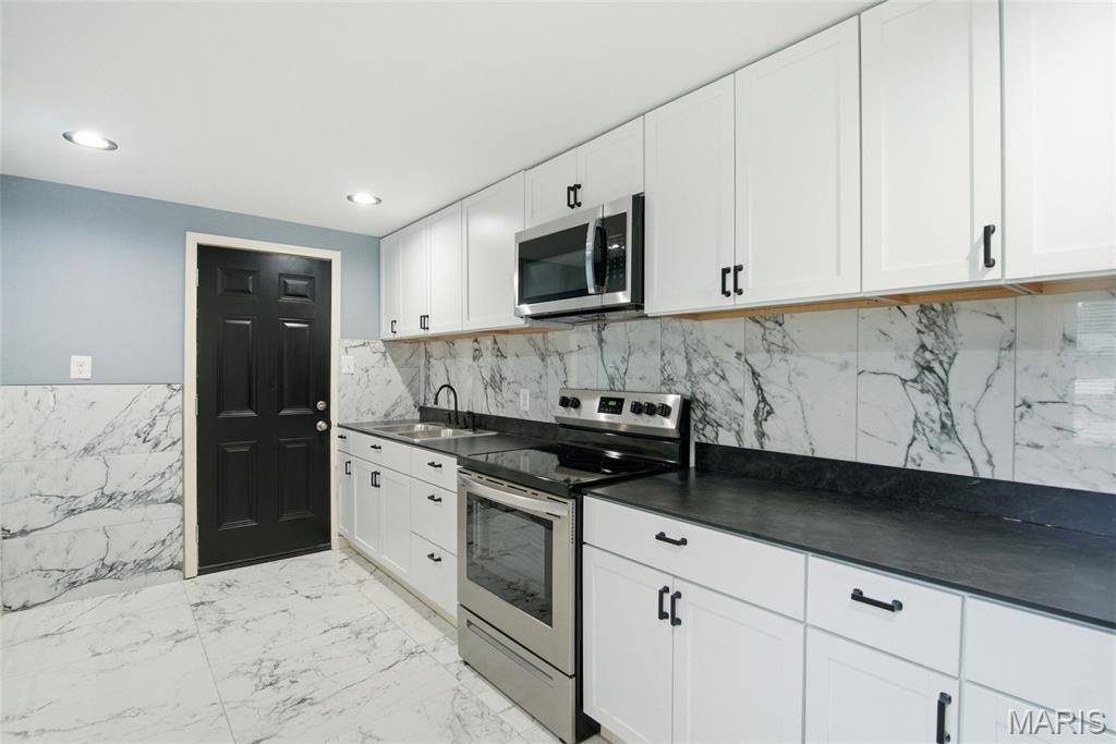 Miracle Manor 2nd Add - Residential
