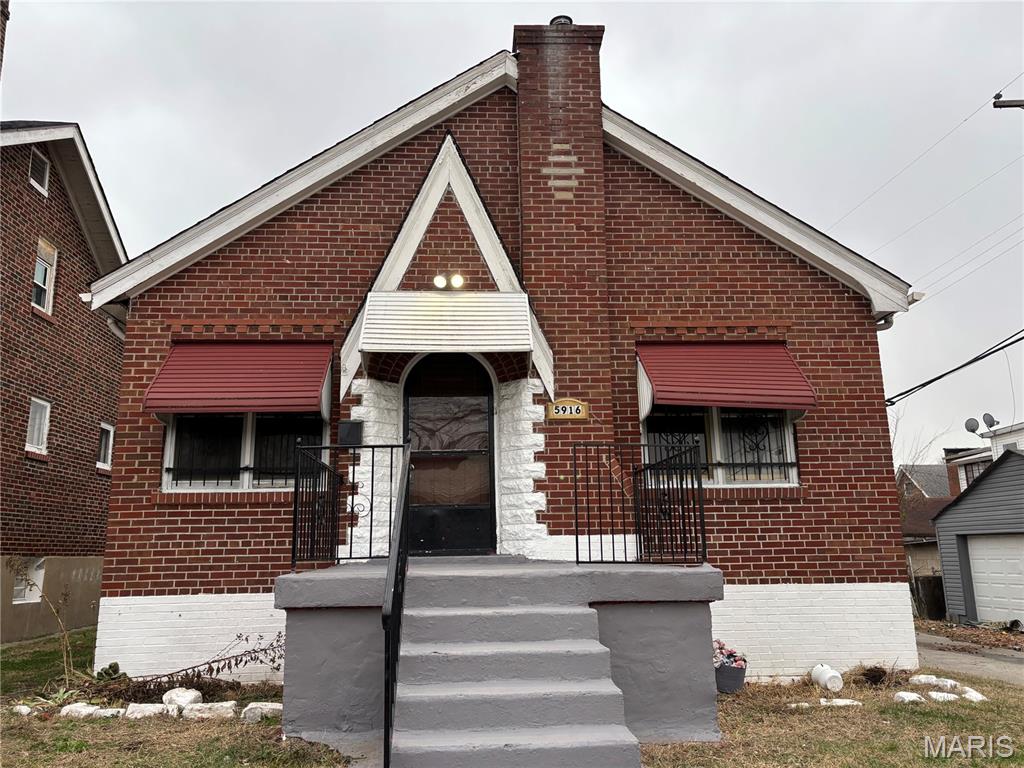 Welcome home to this cozy bungalow nestled in a quiet neighborhood of St. Louis! This well-maintained 2-bedroom, 1-bath single-family home offers 936 sq ft of comfortable living space — perfect for individuals, couples, or small families looking for the privacy and charm of a house at an apartment-friendly price. 2 additional rooms can be made in the attic. 
Enjoy the perks of central air conditioning, a classic bungalow architectural style full of character, and the convenience of your own single-family home. With a 12-month lease and availability starting July 1, 2026, this home is ready for your personal touch.
Located in a tight-knit residential community while keeping you connected to everything St. Louis has to offer.
All this for just $1,000/month — one of the best values in North St. Louis. Don't miss your chance to call Alpha Ave home! Apply at myhomescreen.org