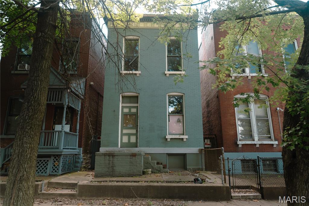 Investor Alert: Turn-of-the-Century Historic Revival Opportunity

This property is being sold as a package deal with the property next door, 3957 N. 11th St. Don’t miss out on this rare chance to acquire a double-lot footprint and maximize your return on investment in a rapidly growing pocket of St. Louis.

Welcome to an incredible chance to bring a piece of St. Louis history back to life! Located at 3955 N. 11th Street, this 1895 all-brick home is a perfect opportunity for investors, historic preservationists, or anyone looking to craft a custom urban masterpiece.

This historic property offers incredible layout versatility depending on your investment goals:
-Single-Family Conversion: Transform the layout into a single-family residence.
-Two-Family Duplex: Maintain the current setup as a revenue-generating 2-family rental.
-Combine both properties to create 4-plex or large single family home.

The bones of this home showcase the craftsmanship of the late 19th century, featuring rare architectural details that are highly sought after by modern buyers:
-Soaring 10-foot ceilings across the entire main floor, creating an incredibly bright, open, and airy feel.
-2 space off street parking pad in rear

Includes a newer electrical panel box already installed, saving you time and initial infrastructure costs.

Situated on a unique block, this property sits in an area experiencing a wave of neighborhood revival and reinvestment.
Quietly positioned as one of only three homes on this specific section of the street, offering rare privacy in an urban setting.
Just a short, easy walk to historic Hyde Park, giving future residents quick access to local green space and community charm.

Property is being sold in as-is condition. Bring your contractor and your imagination to unlock the massive potential of this historic gem!
------------------------------------------
NOTE:  St. Louis City offers excellent tax breaks for rehabbing an 1895 historic home. 
Property in Hyde Park is highly likely to be eligible for both available programs.  If interested, buyer should do their own due diligence / research.