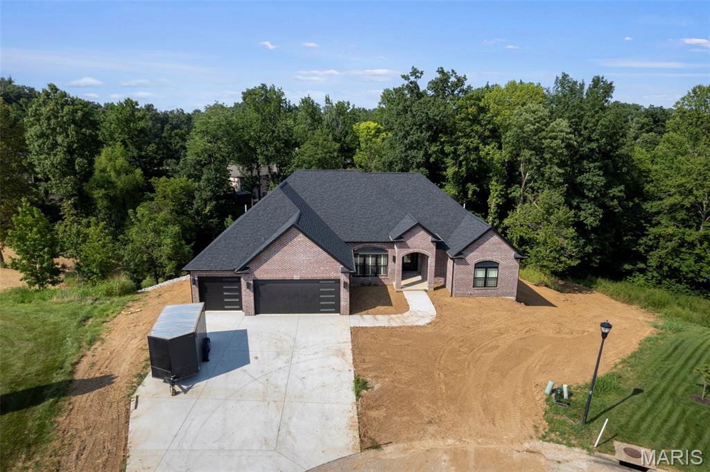 Windwood Lake Estate - Residential